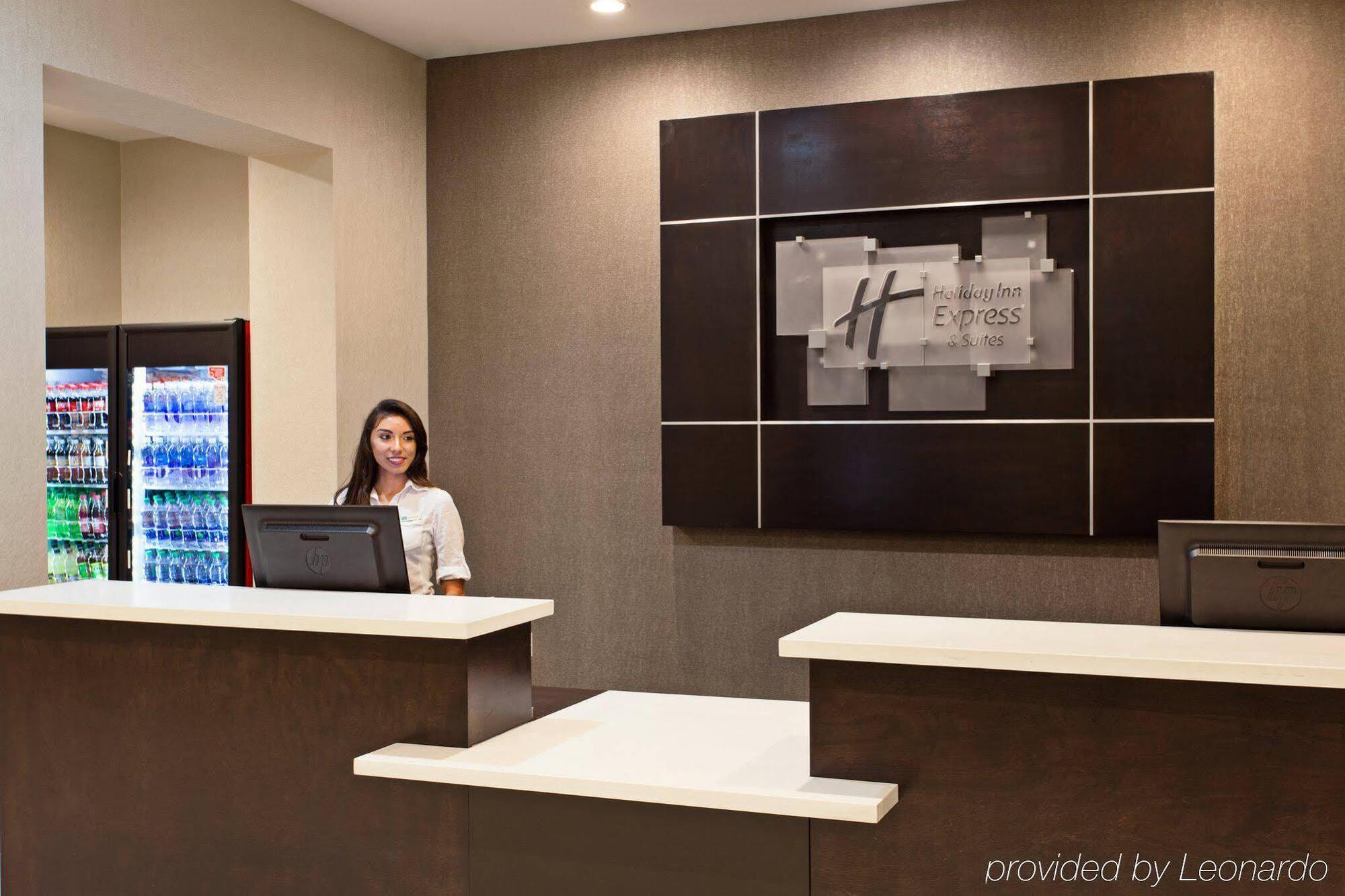 Holiday Inn Express & Suites Anaheim Resort Area By Ihg Exterior foto